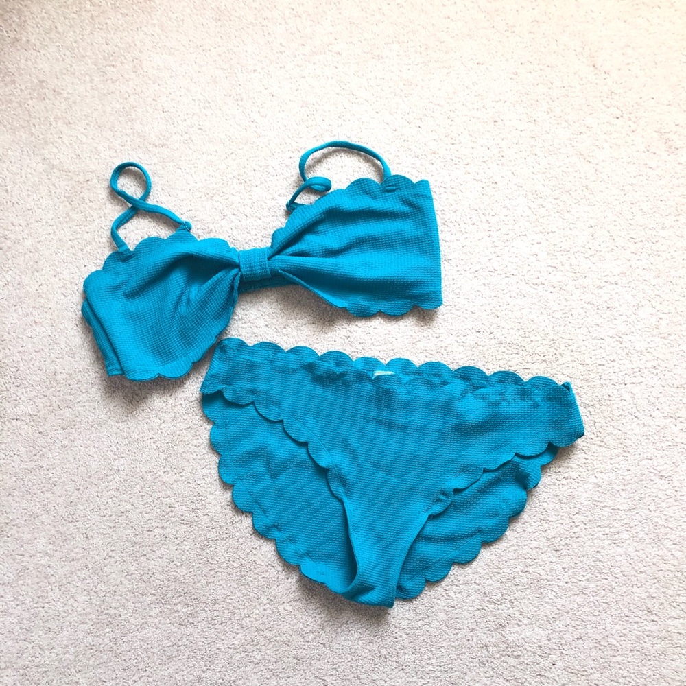 Scalloped bikini.